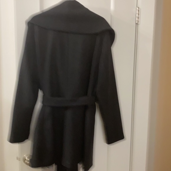 Like new, worn once. Prefer longer coats so just hangs in the closet - Picture 2 of 5